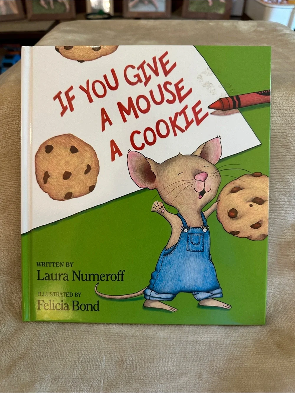 Kohl's Gray Mouse Plush Pair in Blue Overalls with Cookie Toy